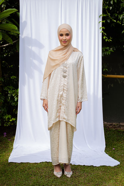 Kebarung Lily
