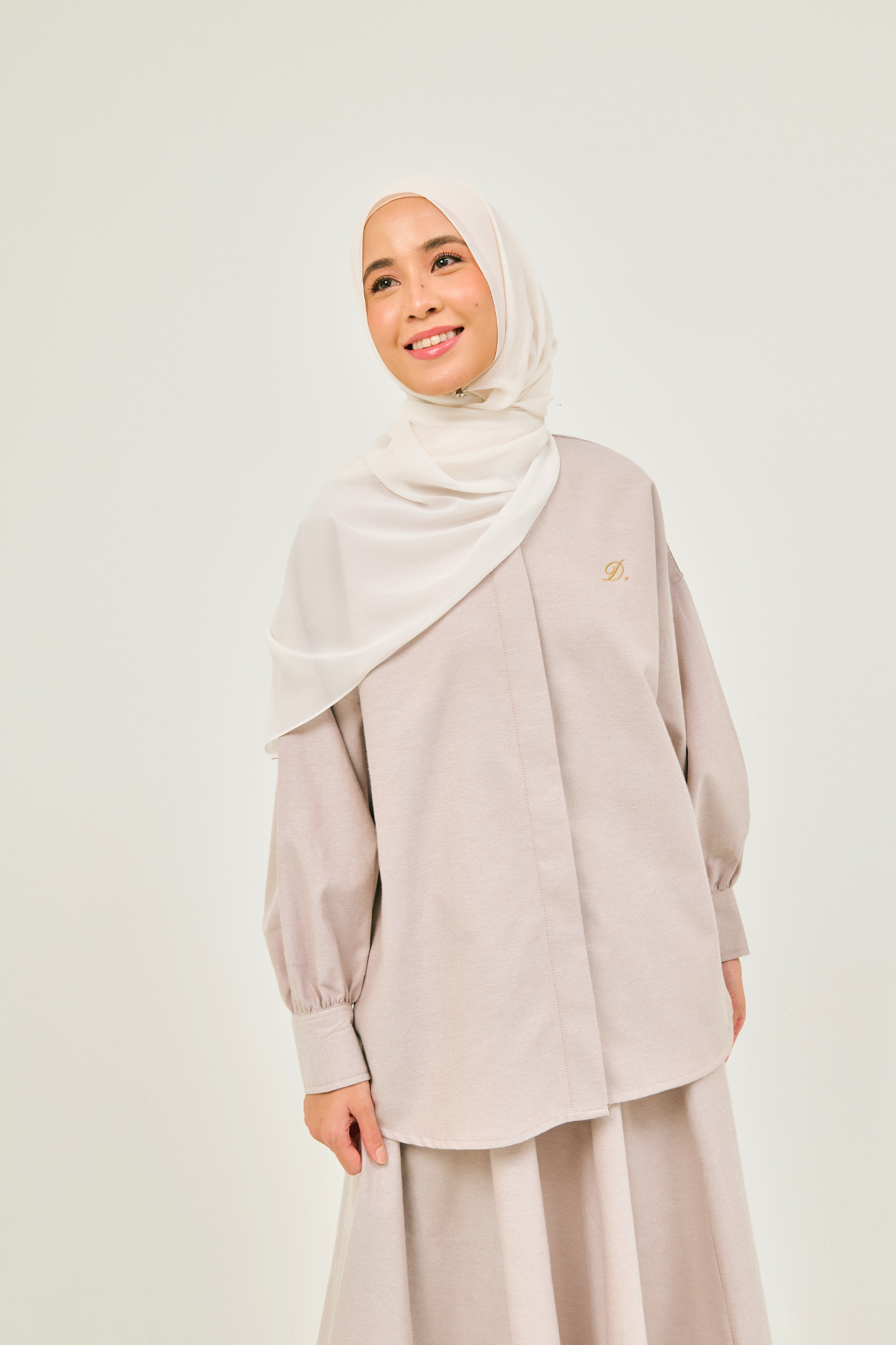 EASE Collection – Taupe Blouse